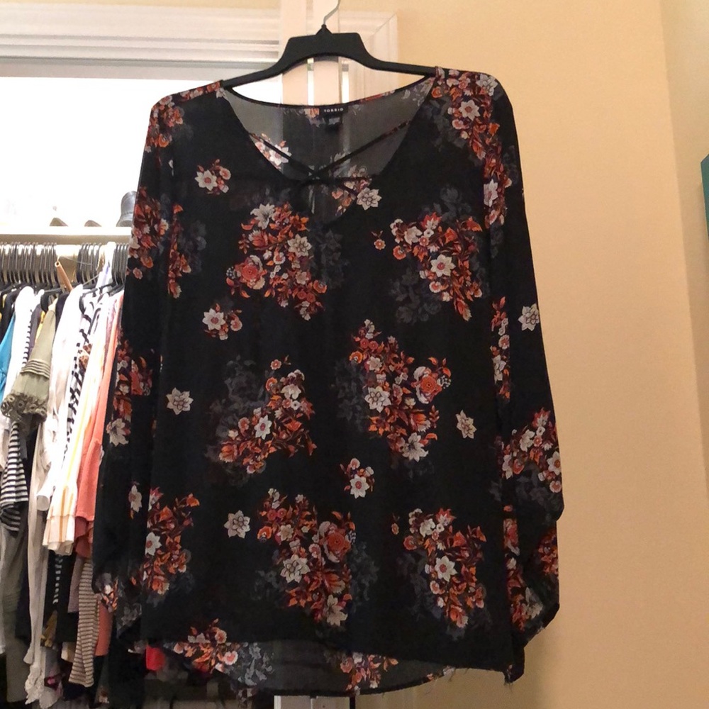 Torrid blouse sz 2